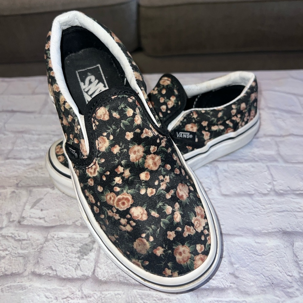 Vans Flowered Girls Slip-on Sneakers- Size 13 - Great Condition!